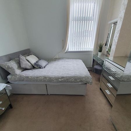 Private Double Room In Cardiff Kültér fotó