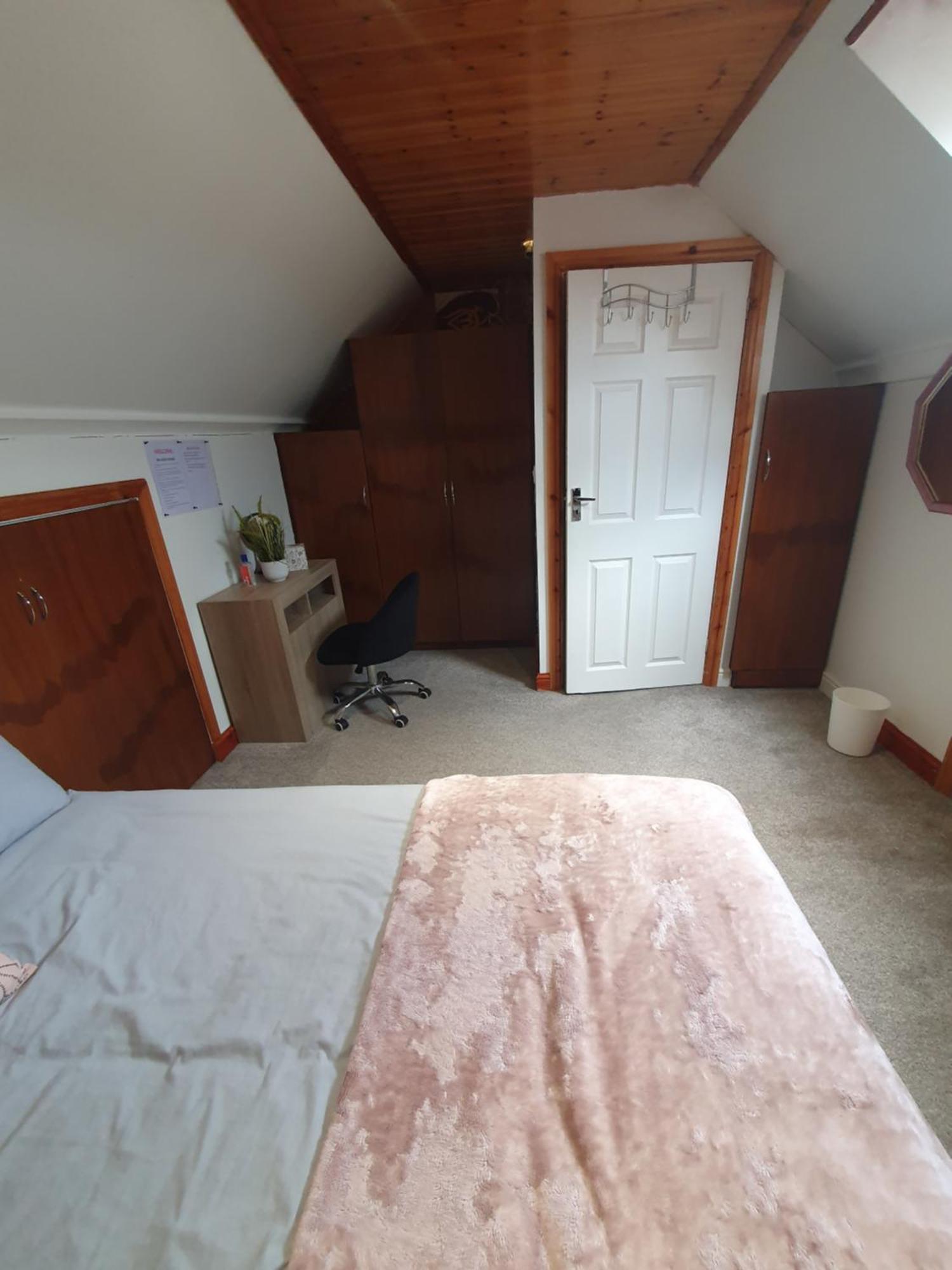 Private Double Room In Cardiff Kültér fotó